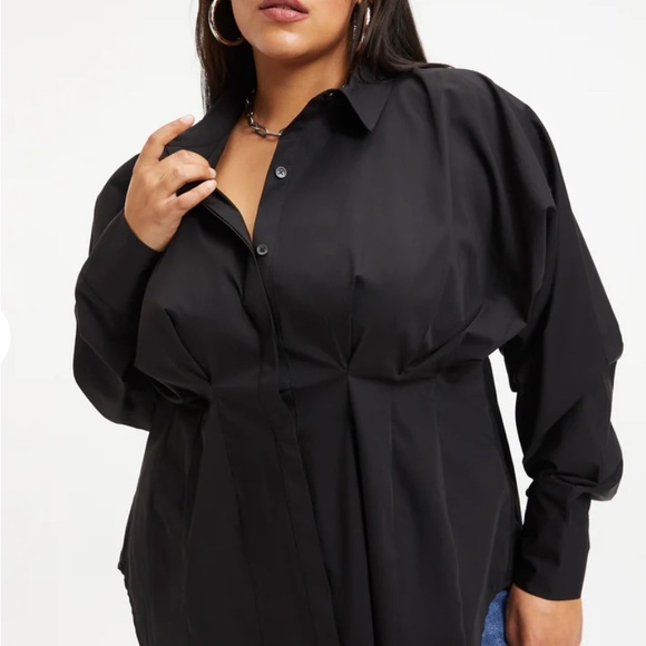 Good American Tops - NWT GOOD AMERICAN DART POPLIN SHIRT